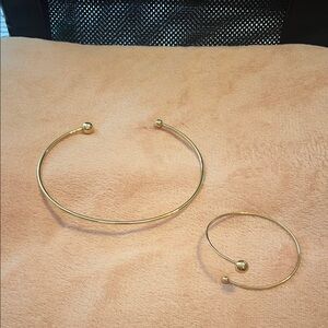 Elegant Gold Open Necklace/ Bracelet Set